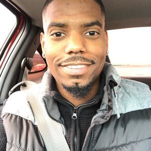 Meet your Posher, Devonte